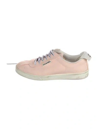 Pre-owned Chanel Interlocking Cc Logo Canvas Sneakers In Pink