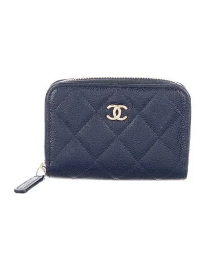Pre-owned Chanel Interlocking Cc Logo Card Holder In Blue