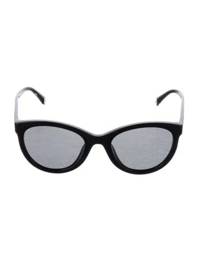 Pre-owned Chanel Interlocking Cc Logo Cat-eye Sunglasses In Black
