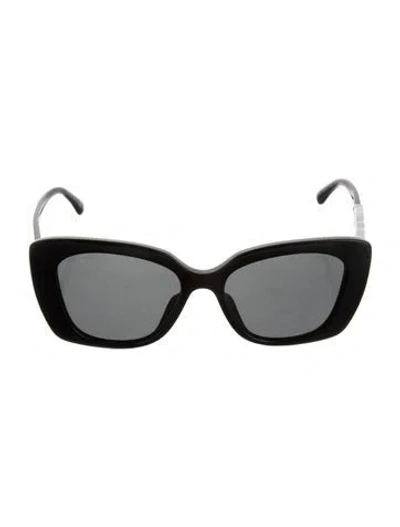 Pre-owned Chanel Interlocking Cc Logo Cat-eye Sunglasses In Black