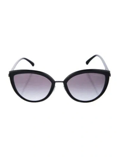 Pre-owned Chanel Interlocking Cc Logo Cat-eye Sunglasses In Black