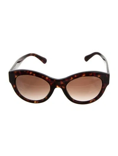 Pre-owned Chanel Interlocking Cc Logo Cat-eye Sunglasses In Brown