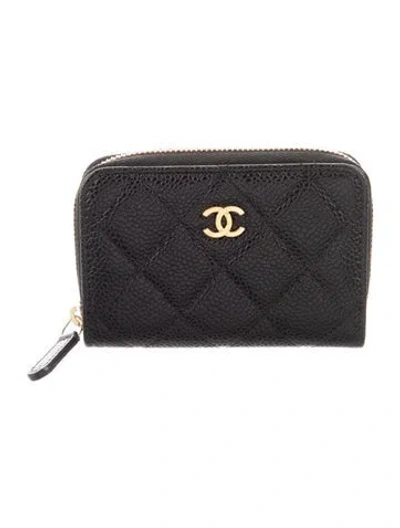 Pre-owned Chanel Interlocking Cc Logo Coin Pouch In Black