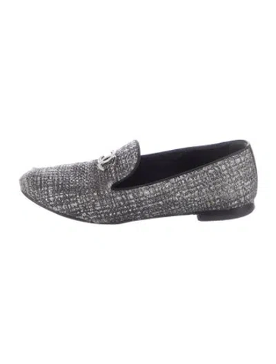 Pre-owned Chanel Interlocking Cc Logo Crystal Embellishments Loafers In Silver
