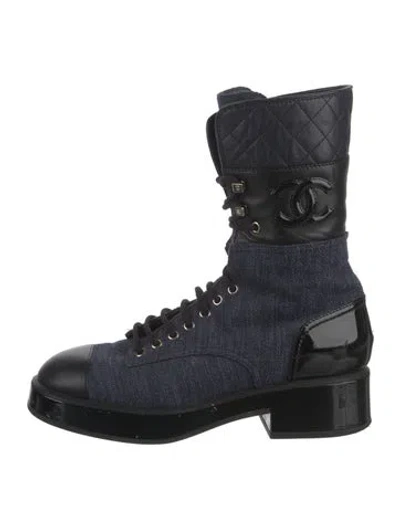 Pre-owned Chanel Interlocking Cc Logo Denim Combat Boots In Blue