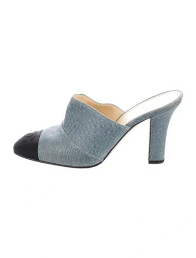 Pre-owned Chanel Interlocking Cc Logo Denim Mules In Blue