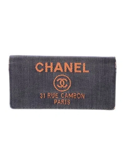 Pre-owned Chanel Interlocking Cc Logo Denim Wallet In Blue