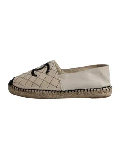 Pre-owned Chanel Interlocking Cc Logo Embroidered Accent Espadrilles