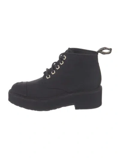 Pre-owned Chanel Interlocking Cc Logo Embroidered Accent Lace-up Boots In Black