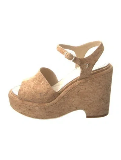 Pre-owned Chanel Interlocking Cc Logo Espadrilles In Neutral