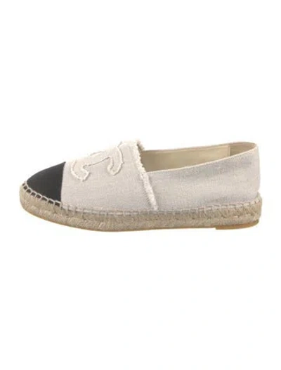 Pre-owned Chanel Interlocking Cc Logo Espadrilles In White