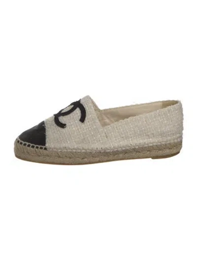 Pre-owned Chanel Interlocking Cc Logo Espadrilles In White
