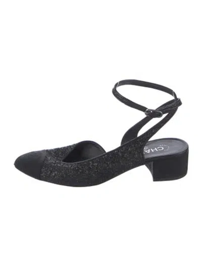 Pre-owned Chanel Interlocking Cc Logo Glitter Slingback Pumps In Black