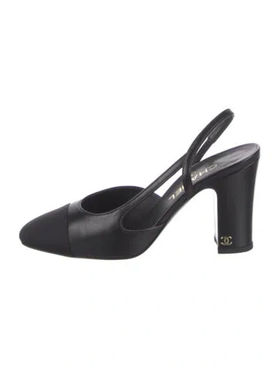 Pre-owned Chanel Interlocking Cc Logo Goat Leather Slingback Pumps In Black