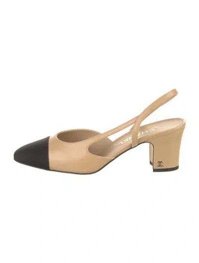 Pre-owned Chanel Interlocking Cc Logo Goat Leather Slingback Pumps In Neutral