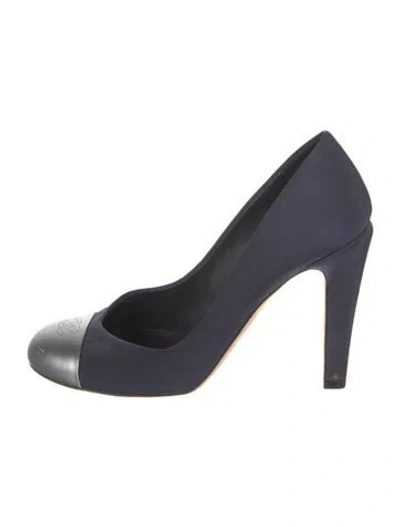 Pre-owned Chanel Interlocking Cc Logo Grosgrain Trim Pumps