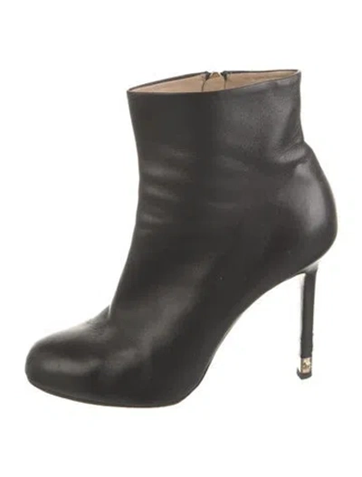 Pre-owned Chanel Interlocking Cc Logo Lambskin Boots In Black
