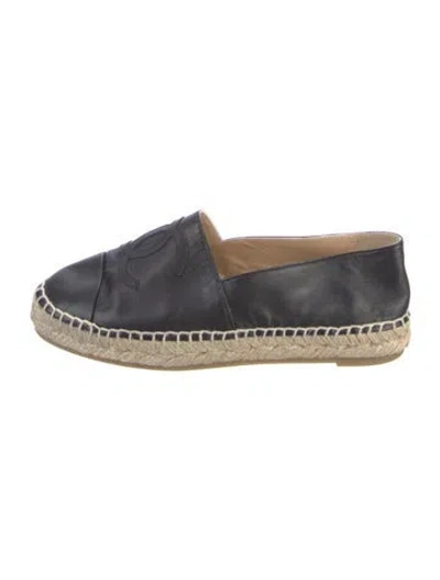 Pre-owned Chanel Interlocking Cc Logo Lambskin Espadrilles In Black