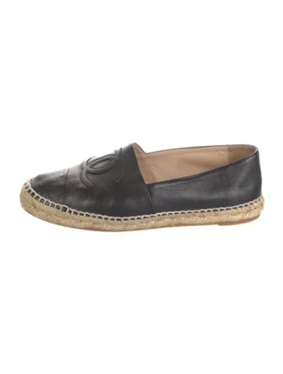 Pre-owned Chanel Interlocking Cc Logo Lambskin Espadrilles In Black