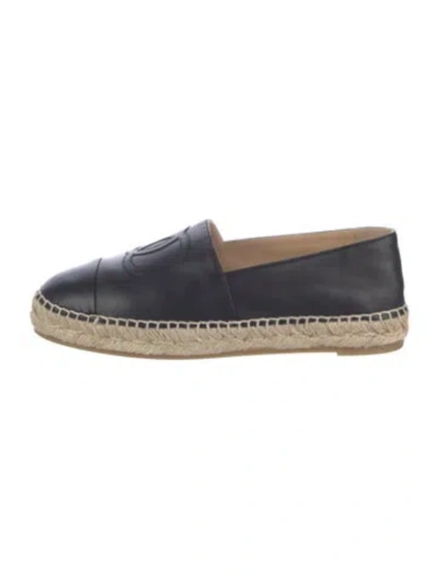 Pre-owned Chanel Interlocking Cc Logo Lambskin Espadrilles In Black