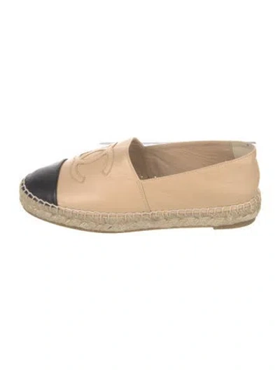 Pre-owned Chanel Interlocking Cc Logo Lambskin Espadrilles In Neutral