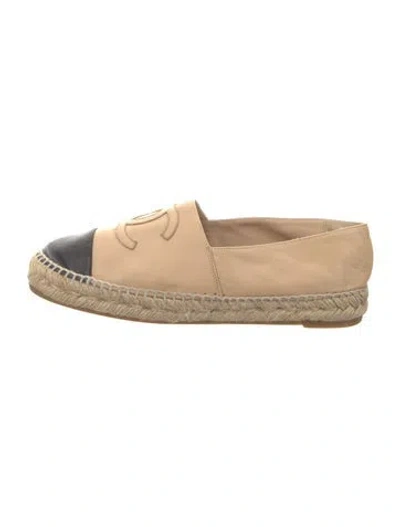 Pre-owned Chanel Interlocking Cc Logo Lambskin Espadrilles In Neutral