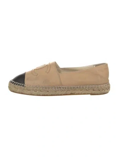 Pre-owned Chanel Interlocking Cc Logo Lambskin Espadrilles In Neutral