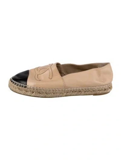 Pre-owned Chanel Interlocking Cc Logo Lambskin Espadrilles In Neutral