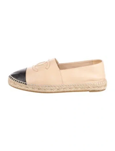 Pre-owned Chanel Interlocking Cc Logo Lambskin Espadrilles In Neutral