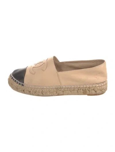 Pre-owned Chanel Interlocking Cc Logo Lambskin Espadrilles In Neutral