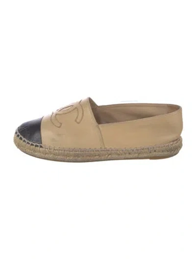 Pre-owned Chanel Interlocking Cc Logo Lambskin Espadrilles In Neutral