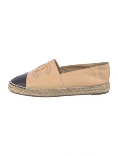Pre-owned Chanel Interlocking Cc Logo Lambskin Espadrilles In Neutral