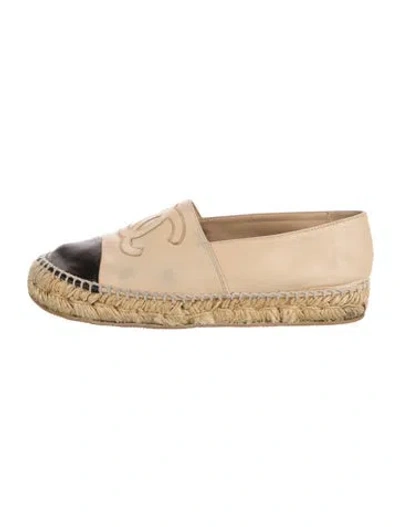 Pre-owned Chanel Interlocking Cc Logo Lambskin Espadrilles In Neutral