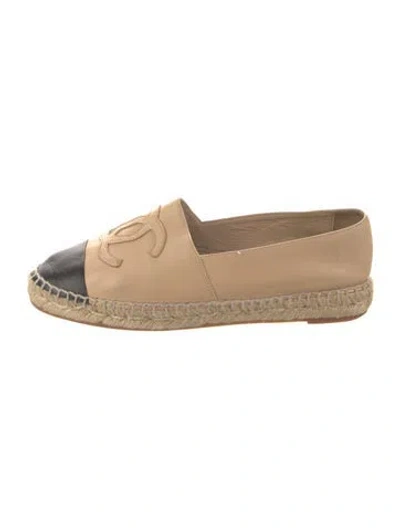 Pre-owned Chanel Interlocking Cc Logo Lambskin Espadrilles In Neutral