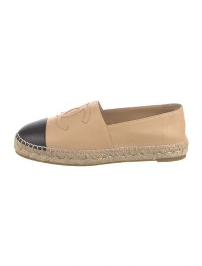 Pre-owned Chanel Interlocking Cc Logo Lambskin Espadrilles In Neutrals