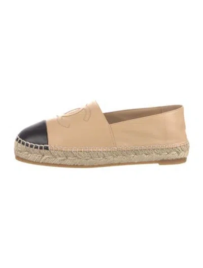 Pre-owned Chanel Interlocking Cc Logo Lambskin Espadrilles W/ Tags In Neutral