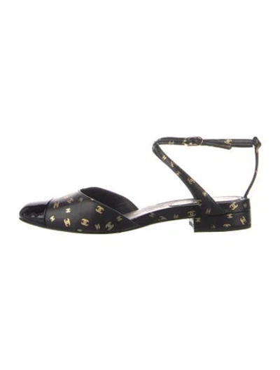 Pre-owned Chanel Interlocking Cc Logo Lambskin Flats In Black
