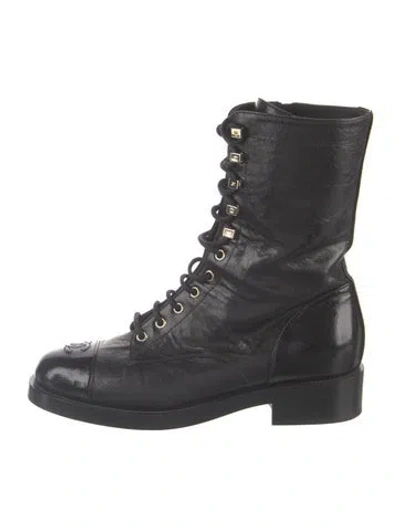 Pre-owned Chanel Interlocking Cc Logo Lambskin Lace-up Boots In Black