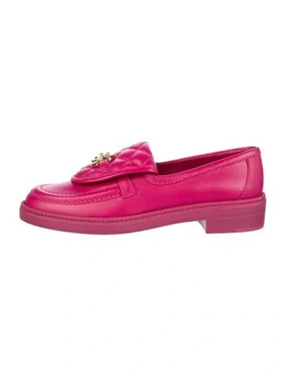 Pre-owned Chanel Interlocking Cc Logo Lambskin Loafers In Pink