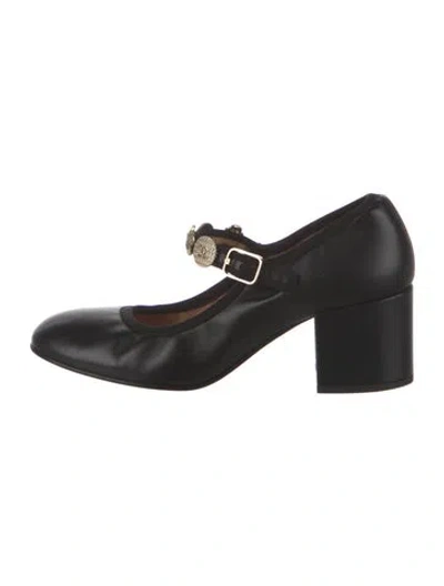 Pre-owned Chanel Interlocking Cc Logo Lambskin Pumps In Multi