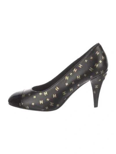 Pre-owned Chanel Interlocking Cc Logo Lambskin Pumps W/ Tags In Multi