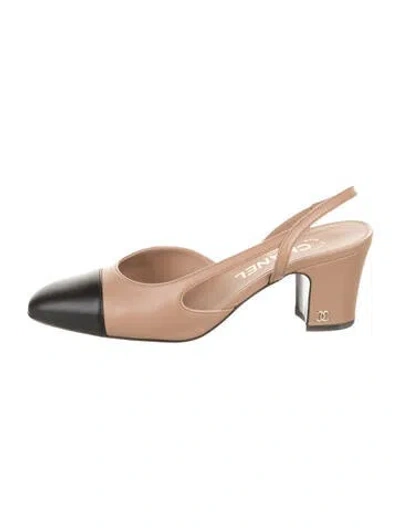 Pre-owned Chanel Interlocking Cc Logo Lambskin Slingback Pumps In Neutral