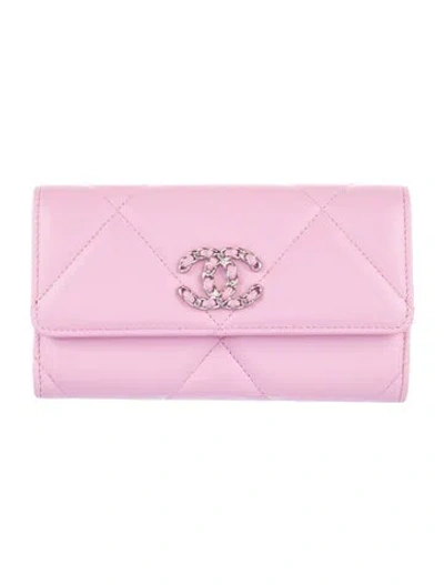 Pre-owned Chanel Interlocking Cc Logo Lambskin Wallet In Pink