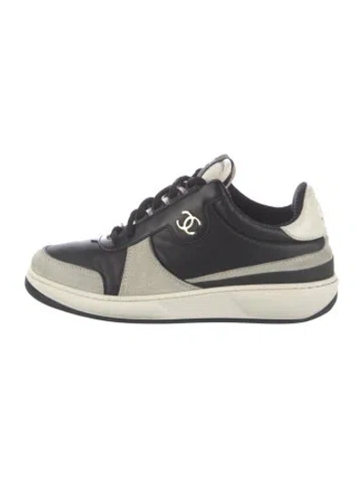 Pre-owned Chanel Interlocking Cc Logo Leather Athletic Sneakers In Black