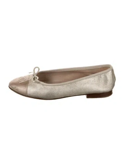 Pre-owned Chanel Interlocking Cc Logo Leather Ballet Flats