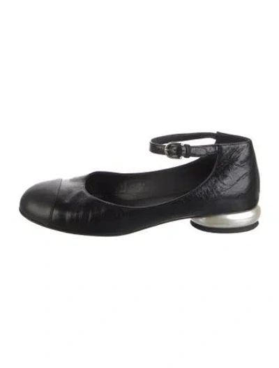 Pre-owned Chanel Interlocking Cc Logo Leather Ballet Flats In Black