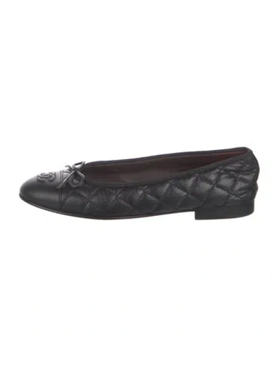 Pre-owned Chanel Interlocking Cc Logo Leather Ballet Flats In Black