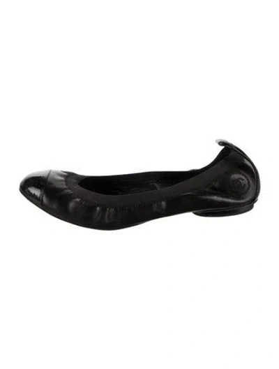 Pre-owned Chanel Interlocking Cc Logo Leather Ballet Flats In Black