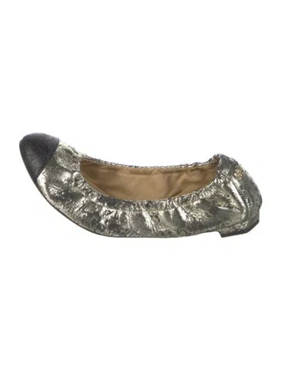 Pre-owned Chanel Interlocking Cc Logo Leather Ballet Flats In Gold