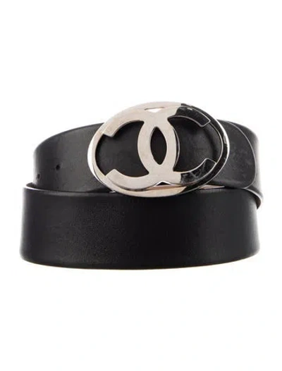 Pre-owned Chanel Interlocking Cc Logo Leather Belt In Black